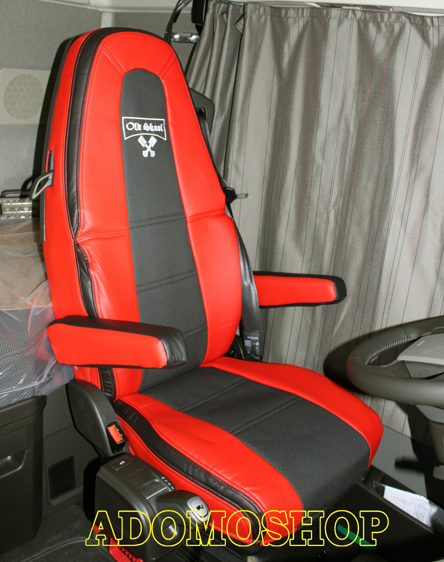 Sitzbezüge aus Kunstleder für Volvo FH4 und FH5, rot-schwarz, Beifahrersitz  ohne Armlehnen