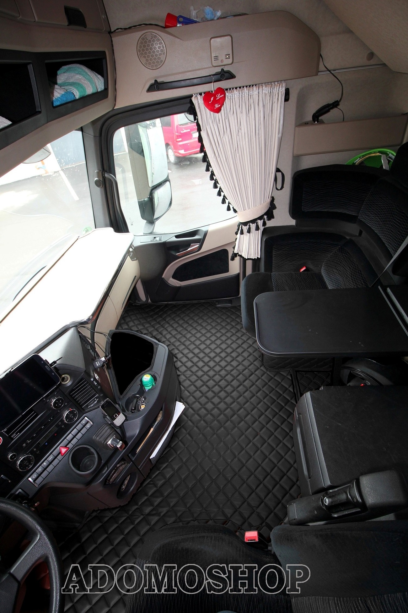 Mercedes Benz Actros MP4 MP5 L KOMPLETT-SET Fußmatten + Sitzbezüge LKW  Zubehör